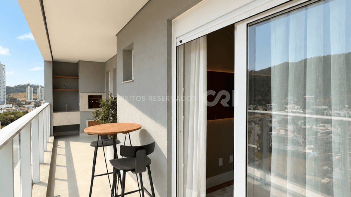 Apartamento decorado com 3 quartos no Salt na Praia Brava, Itajaí