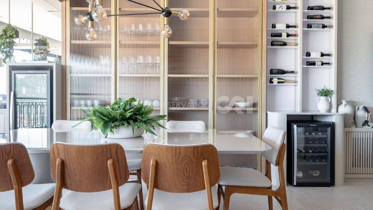 Apartamento Mobiliado com 4 Suítes no San Lorenzo, Centro de Itapema