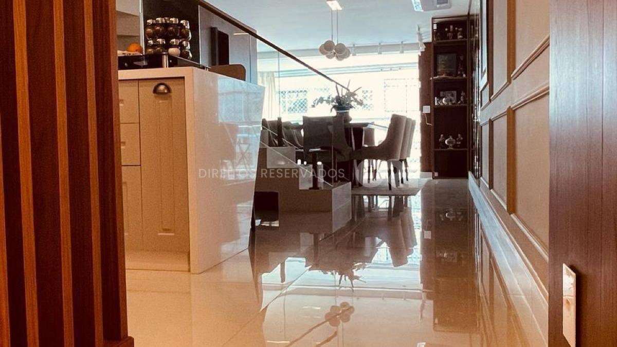 Cobertura Duplex com 3 Suítes no Amores da Brava na Praia Brava em Itajaí