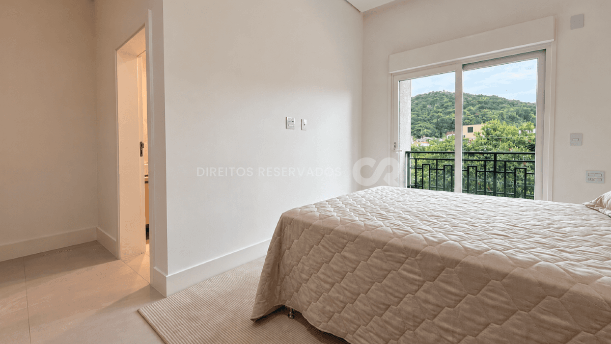 Apartamento Mobiliado com 3 Suítes no Brava Aikon na Praia Brava em Itajaí