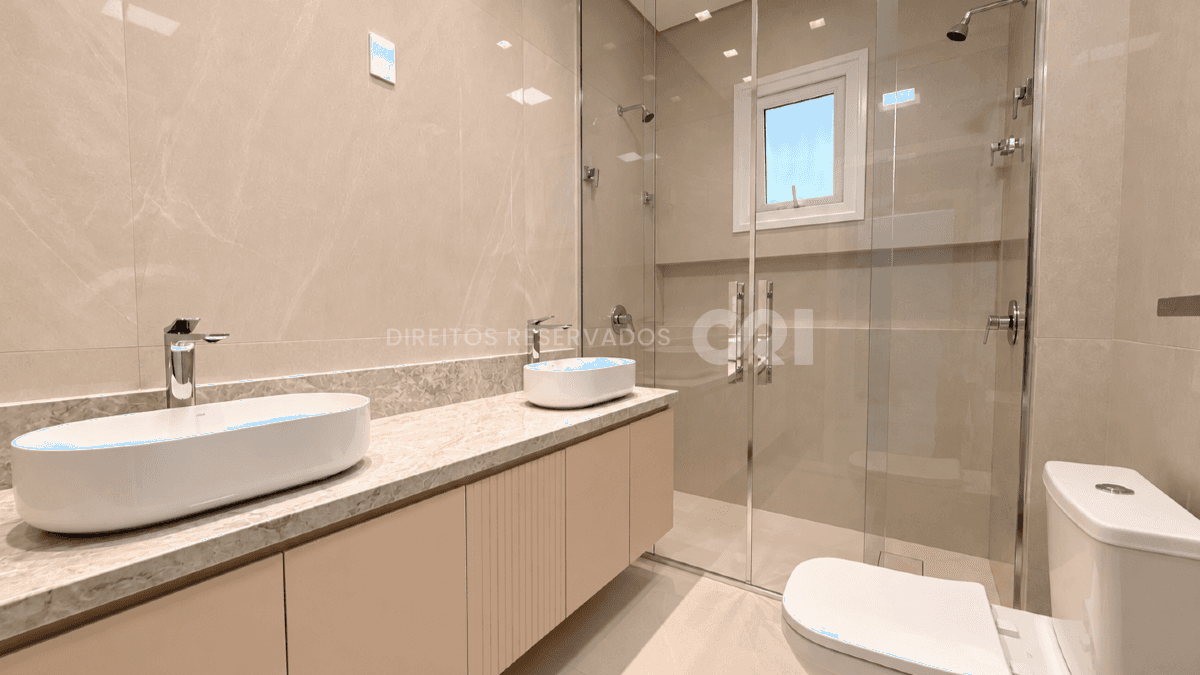 Apartamento Mobiliado com 3 Suítes no Brava Aikon na Praia Brava em Itajaí