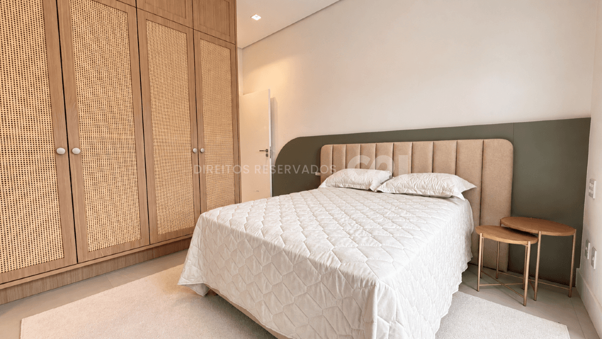 Apartamento Mobiliado com 3 Suítes no Brava Aikon na Praia Brava em Itajaí