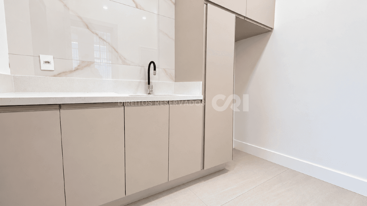 Apartamento Mobiliado com 3 Suítes no Brava Aikon na Praia Brava em Itajaí
