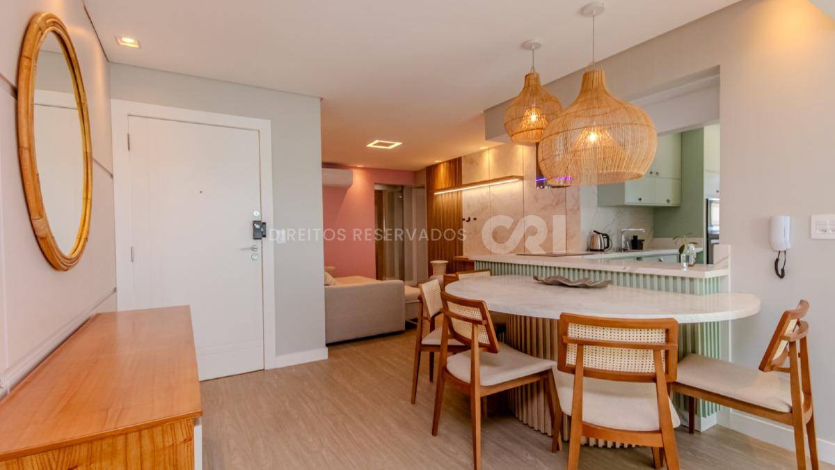 Apartamento com 2 Dormitórios no Edifício Le Blanc, Pioneiros, Balneário Camboriú