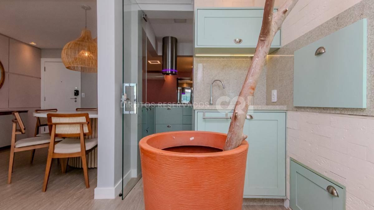 Apartamento com 2 Dormitórios no Edifício Le Blanc, Pioneiros, Balneário Camboriú