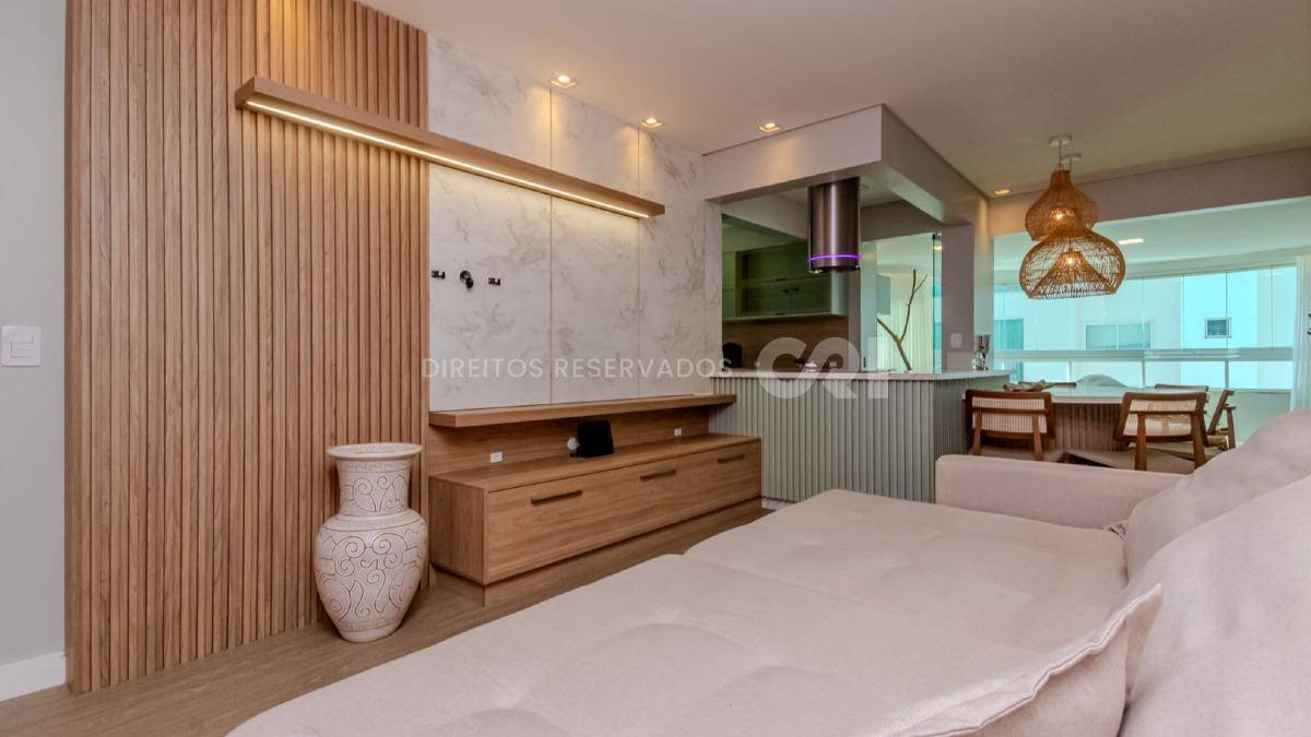 Apartamento com 2 Dormitórios no Edifício Le Blanc, Pioneiros, Balneário Camboriú