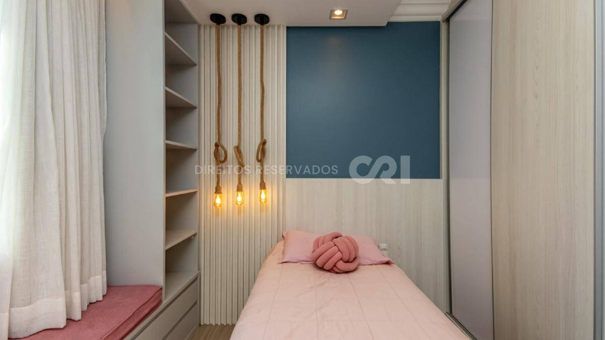 Apartamento com 2 Dormitórios no Edifício Le Blanc, Pioneiros, Balneário Camboriú