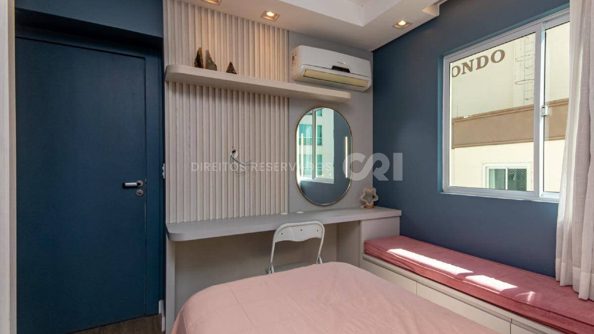 Apartamento com 2 Dormitórios no Edifício Le Blanc, Pioneiros, Balneário Camboriú