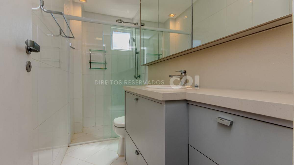 Apartamento com 2 Dormitórios no Edifício Le Blanc, Pioneiros, Balneário Camboriú
