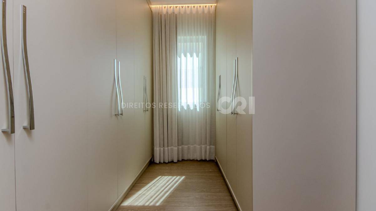 Apartamento com 2 Dormitórios no Edifício Le Blanc, Pioneiros, Balneário Camboriú