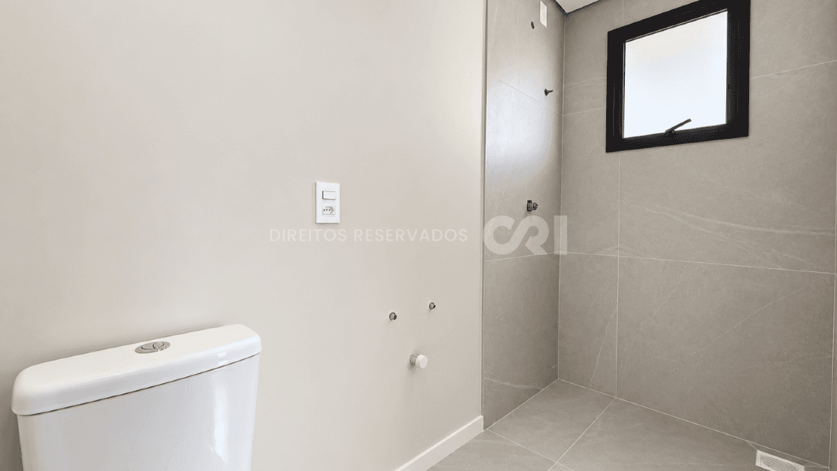 Apartamento com 2 Suítes no Torres da Brava Sirena na Praia Brava em Itajaí