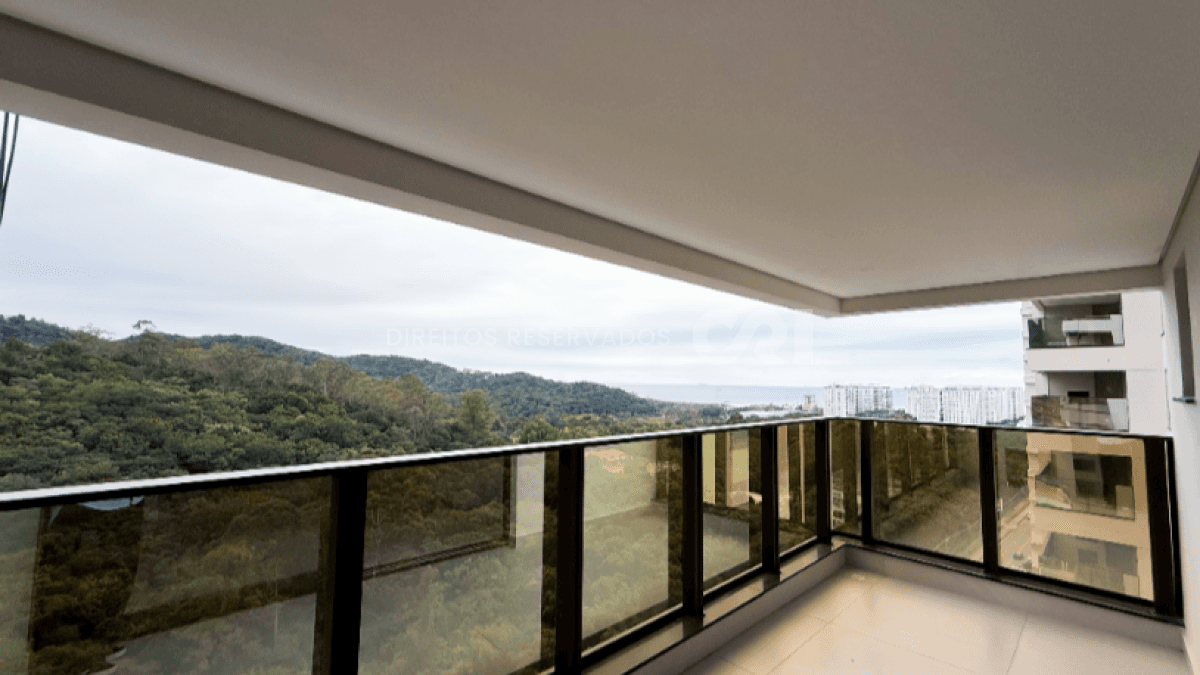 Apartamento com 2 Suítes no Torres da Brava Sirena na Praia Brava em Itajaí