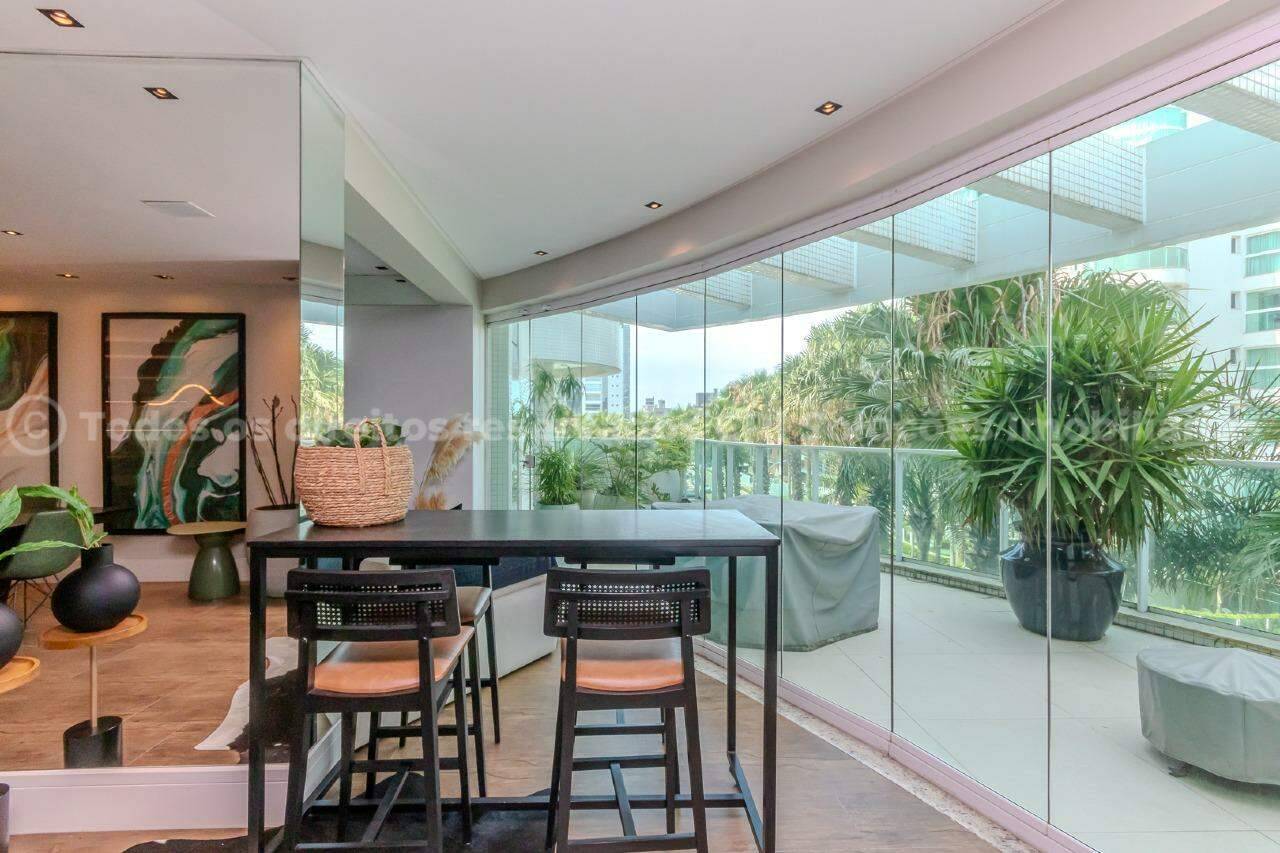Foto do imóvel Apartamento mobiliado no Brava Beach Torre Aroeira Itajaí com 3 suítes e terraço