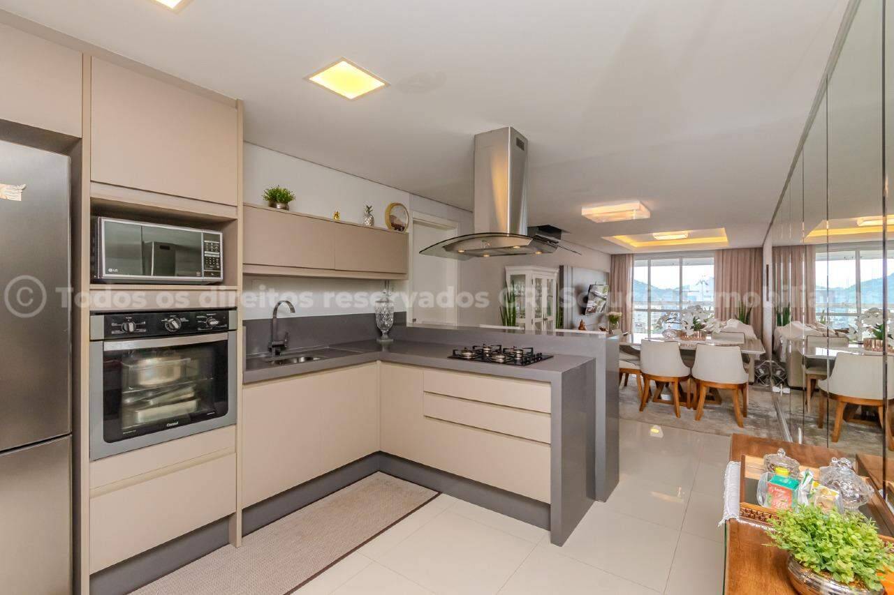 Foto do imóvel Apartamento mobiliado no Amores da Brava Club House com 3 dormitórios e lazer completo – Praia Brava, Itajaí