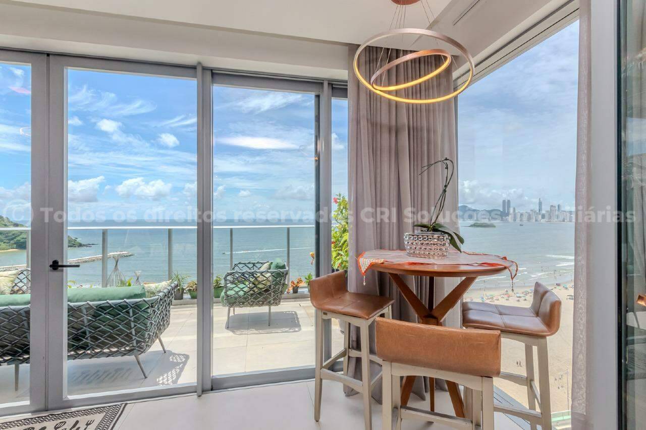 Foto do imóvel Apartamento Vista mar á venda com 04 suítes no Edifício Splendido em Balneário Camboriú