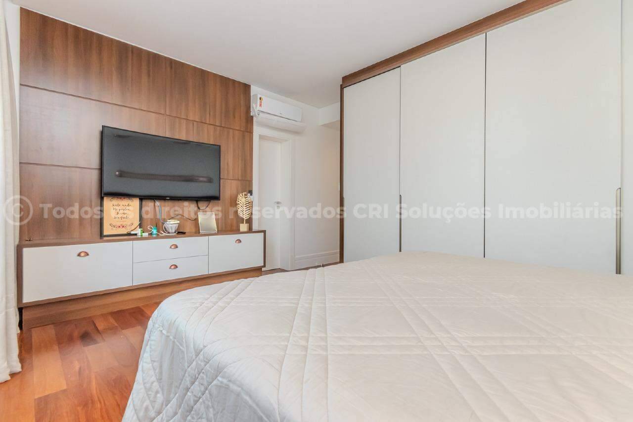 Foto do imóvel Apartamento Vista mar á venda com 04 suítes no Edifício Splendido em Balneário Camboriú