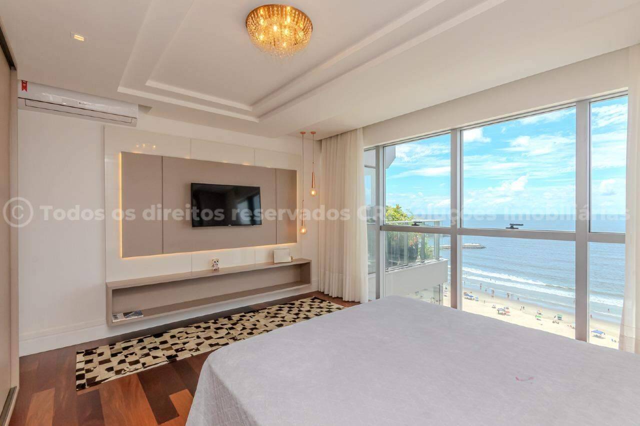 Foto do imóvel Apartamento Vista mar á venda com 04 suítes no Edifício Splendido em Balneário Camboriú