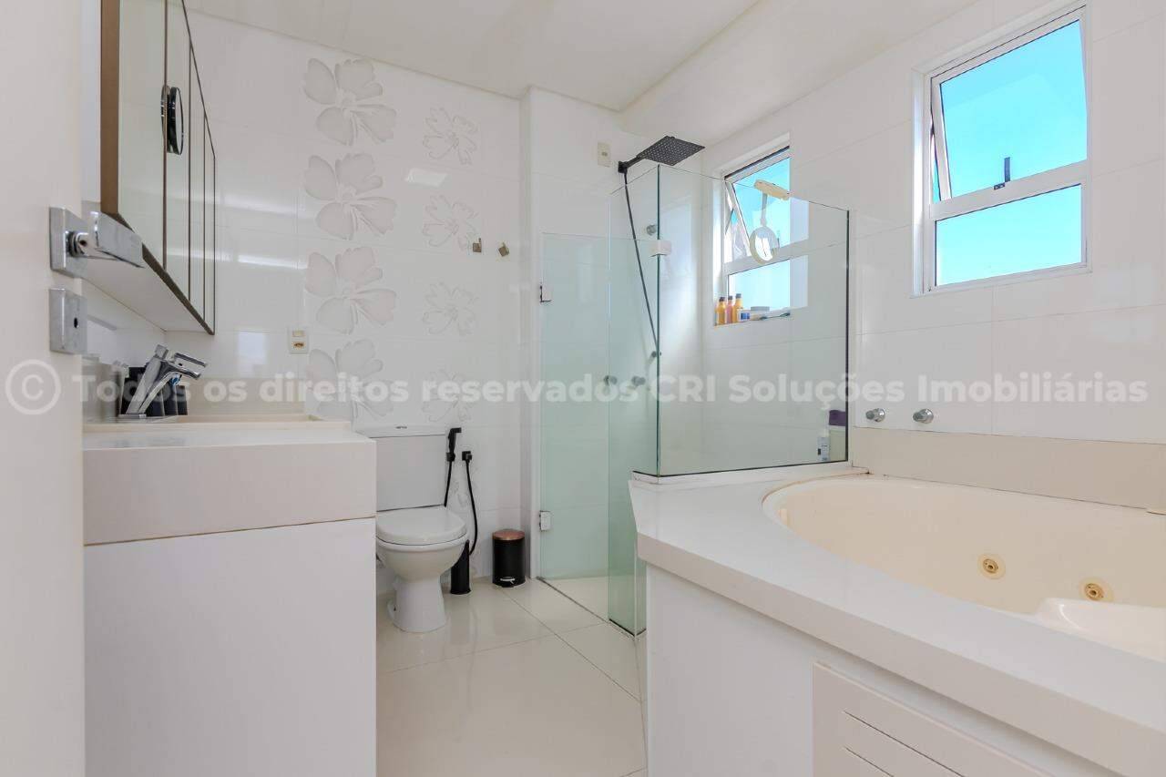 Foto do imóvel Apartamento 5 Suítes Mobiliado à Venda no Edifício Imperial Palace – Meia Praia-Itapema