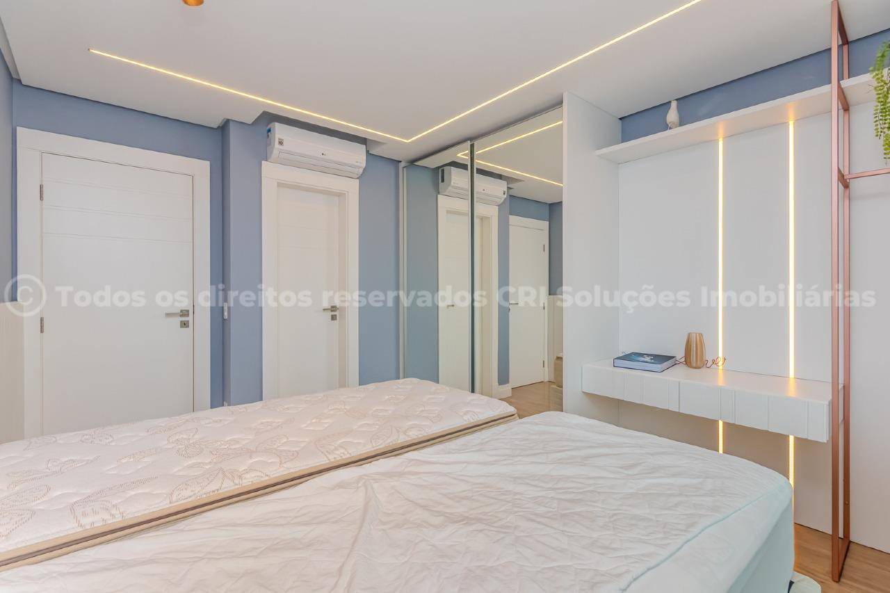Foto do imóvel Apartamento Mobiliado Vista Mar com 03 suítes á venda no Edifício Phoenix Tower em Balneário Camboriú