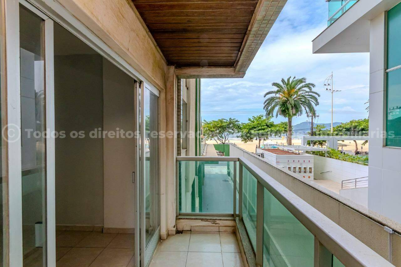 Foto do imóvel Apartamento Frente Mar á venda com 03 dormitórios no Edifício Albany em Balneário Camboriú