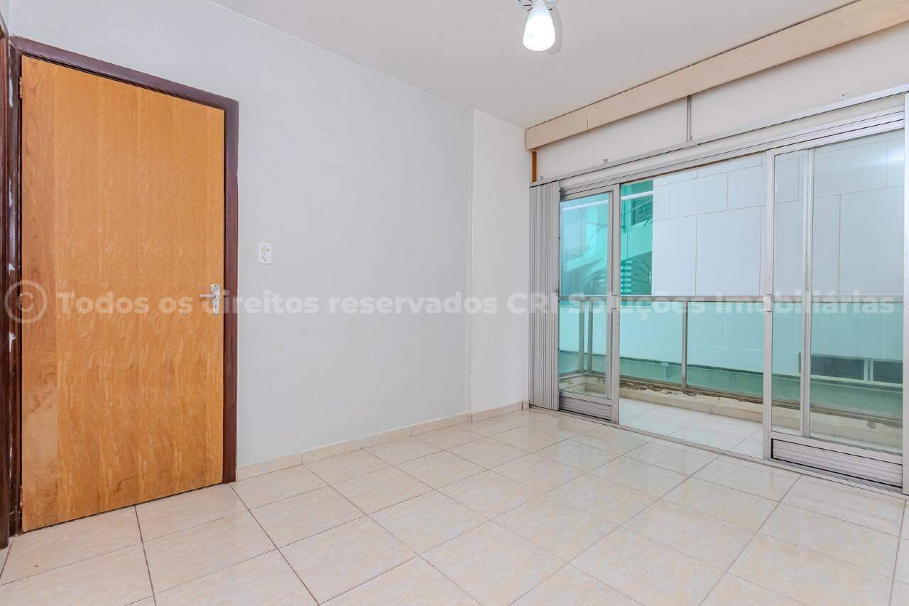 Foto do imóvel Apartamento Frente Mar á venda com 03 dormitórios no Edifício Albany em Balneário Camboriú