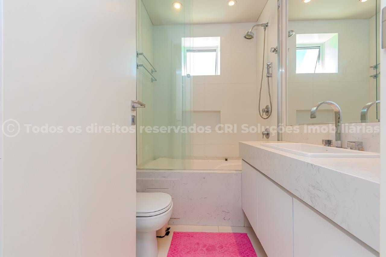 Foto do imóvel Apartamento mobiliado no Mirage Residence Praia Brava com 4 suítes e vista para o mar
