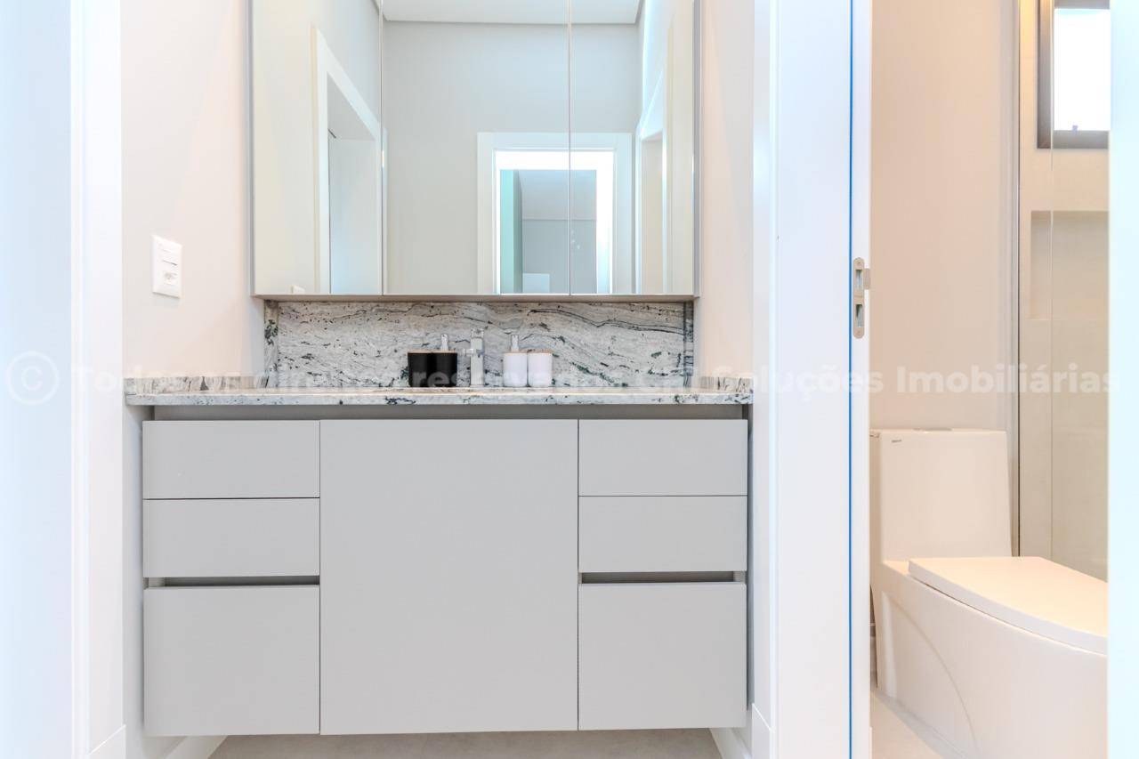 Foto do imóvel Apartamento no Edifício Soho Village com 4 dormitórios no Centro de Balneário Camboriú | Vida na praia