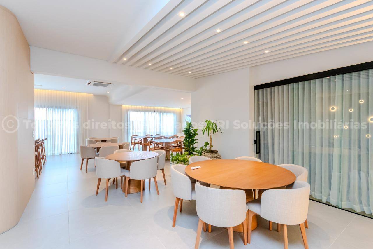 Foto do imóvel Apartamento no Edifício Soho Village com 4 dormitórios no Centro de Balneário Camboriú | Vida na praia