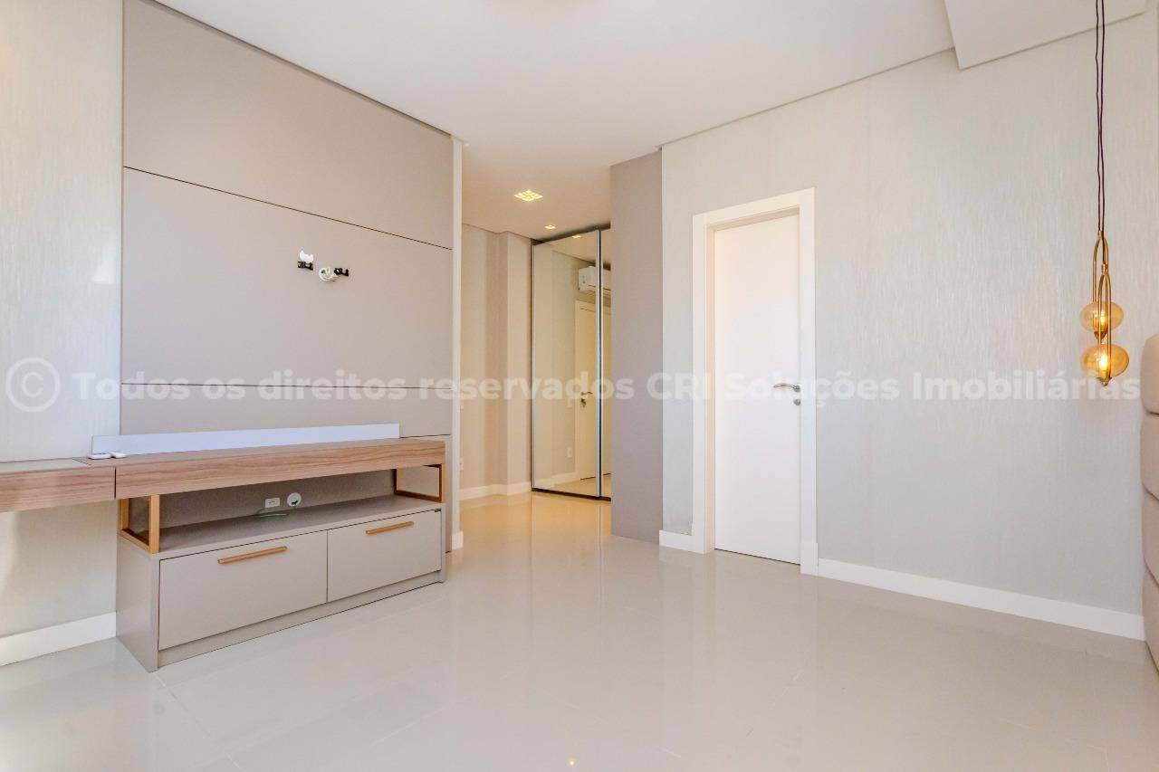 Foto do imóvel Apartamento a venda no Edifício Portinax com 03 Suítes Mobiliado no Centro de Balneário Camboriú.