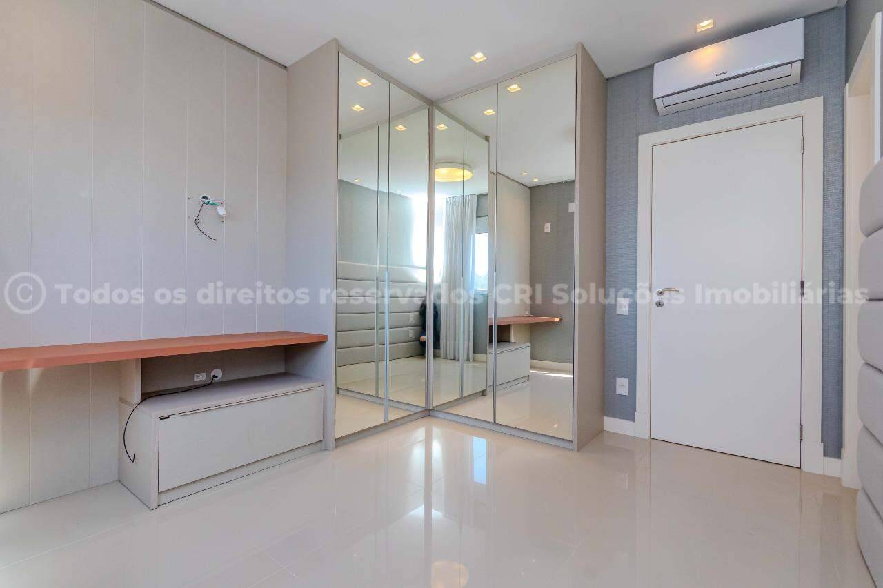 Foto do imóvel Apartamento a venda no Edifício Portinax com 03 Suítes Mobiliado no Centro de Balneário Camboriú.