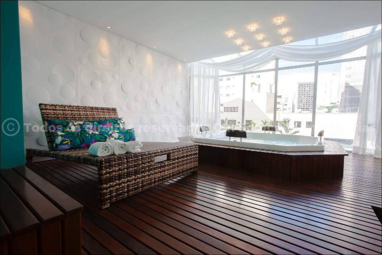 Foto do imóvel Apartamento a venda no Edifício Portinax com 03 Suítes Mobiliado no Centro de Balneário Camboriú.