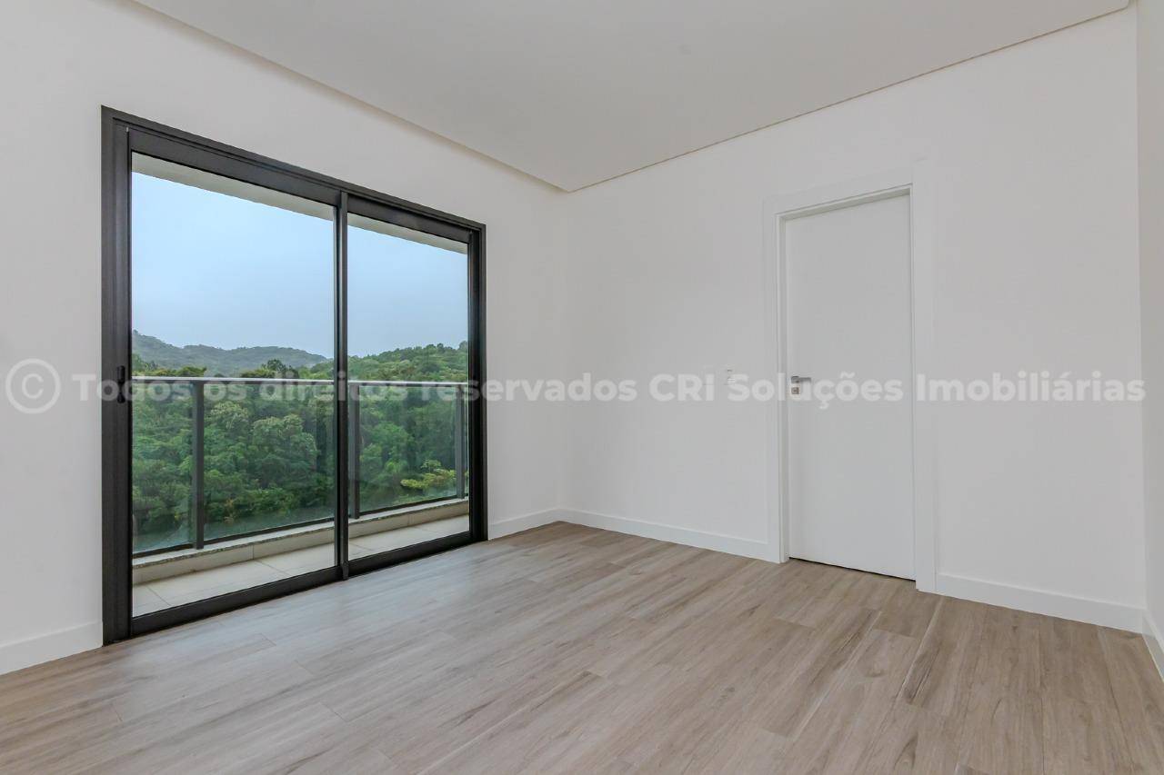 Foto do imóvel Apartamento de 2 suítes no Brava Garden Home Clube na Praia Brava de Itajaí