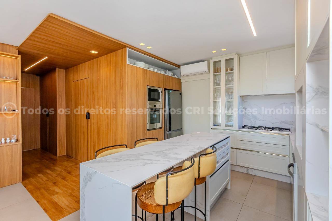 Foto do imóvel Apartamento com 3 suítes no Edifício Montpelier, bairro Pioneiros em Balneário Camboriú