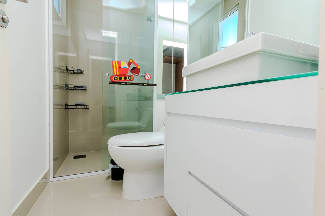 Foto do imóvel Apartamento Mobiliado com 03 Suítes á venda no Edifício Portinax em Balneário Camboriú