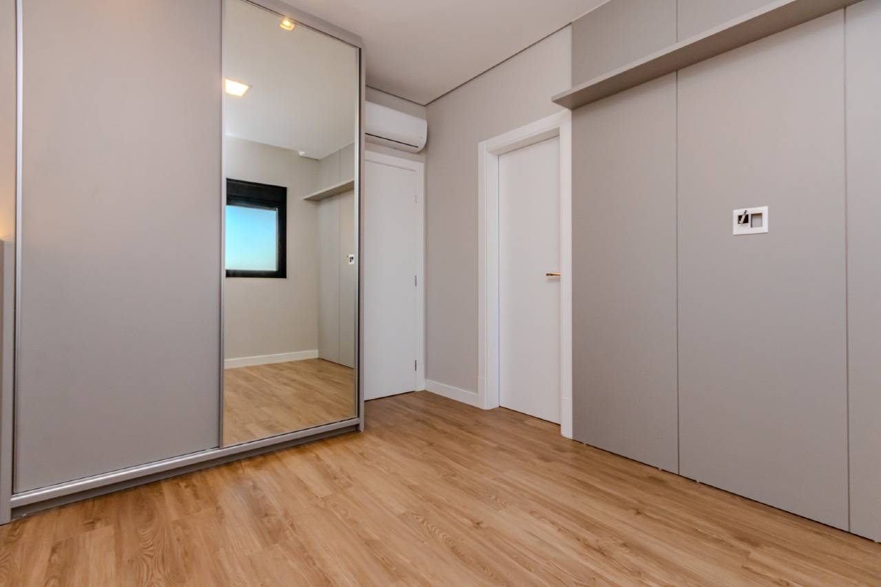 Foto do imóvel Apartamento no Edifício Soho Village á venda com 04 Dormitórios no Centro de Balneário Camboriú