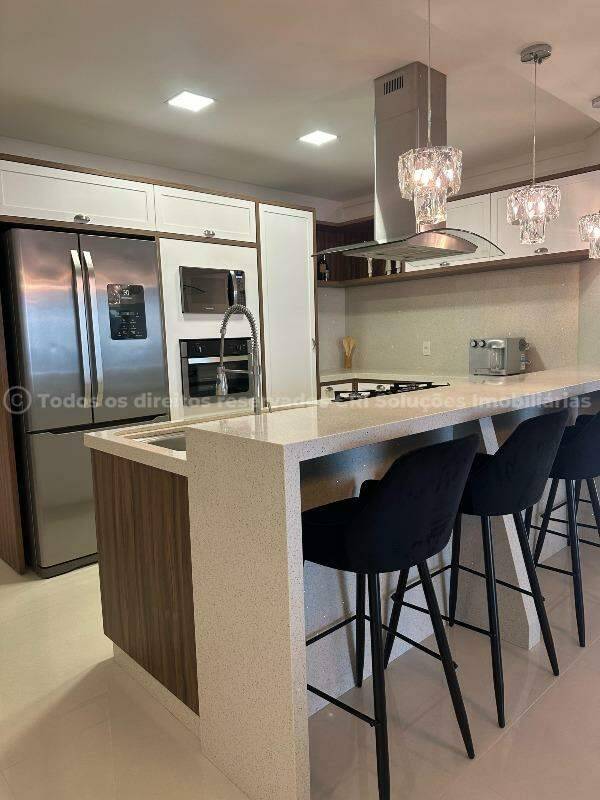 Foto do imóvel Apartamento Alto Padrão com Vista Mar e 4 Suítes no Dubai Tower – Meia Praia, Itapema/SC