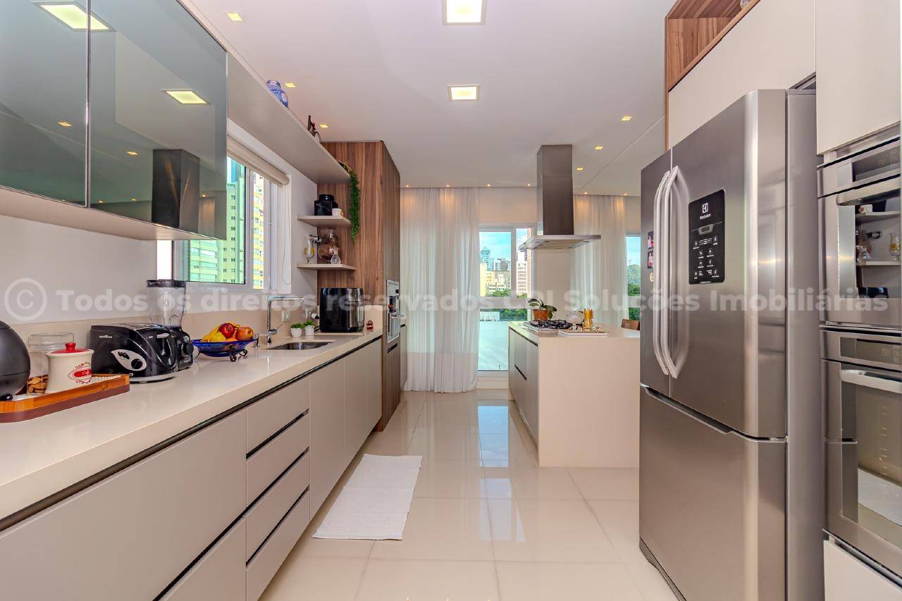 Foto do imóvel Apartamento Mobiliado á venda com 4 dormitórios sendo 2 Suítes no Edifício Bosque Belcanto no Pioneiros em Balneário Camboriú