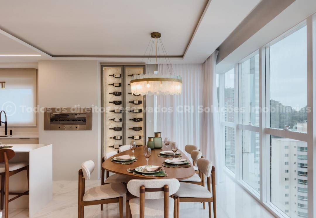 Foto do imóvel Apartamento de 4 suítes no Skyline Tower na Barra Norte, Balneário Camboriú | Vida na praia