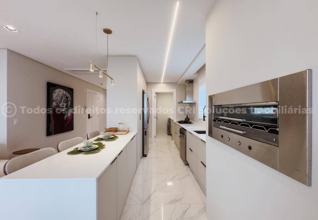 Foto do imóvel Apartamento de 4 suítes no Skyline Tower na Barra Norte, Balneário Camboriú | Vida na praia