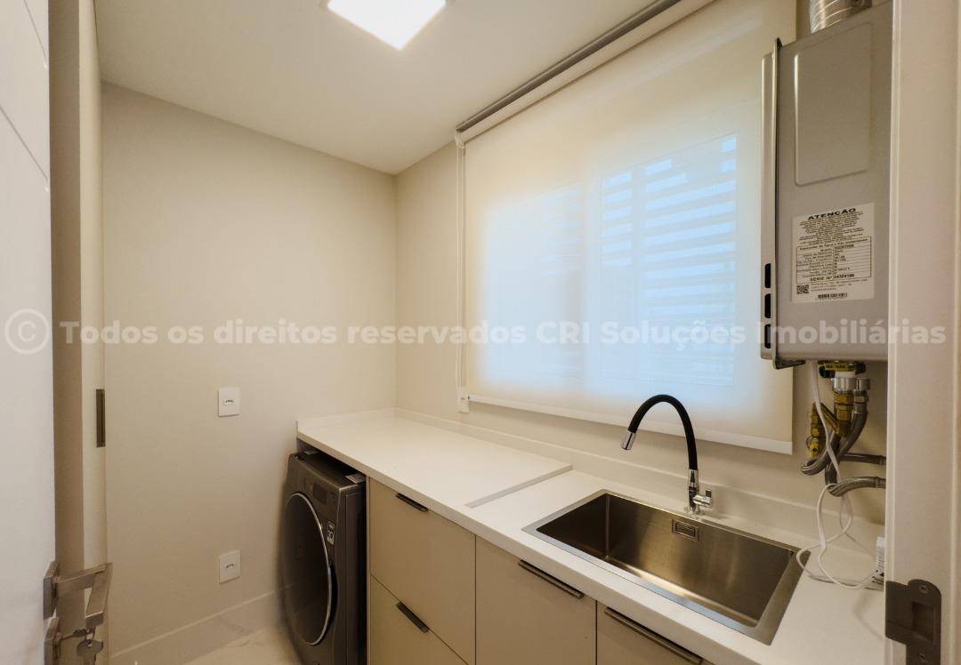 Foto do imóvel Apartamento de 4 suítes no Skyline Tower na Barra Norte, Balneário Camboriú | Vida na praia