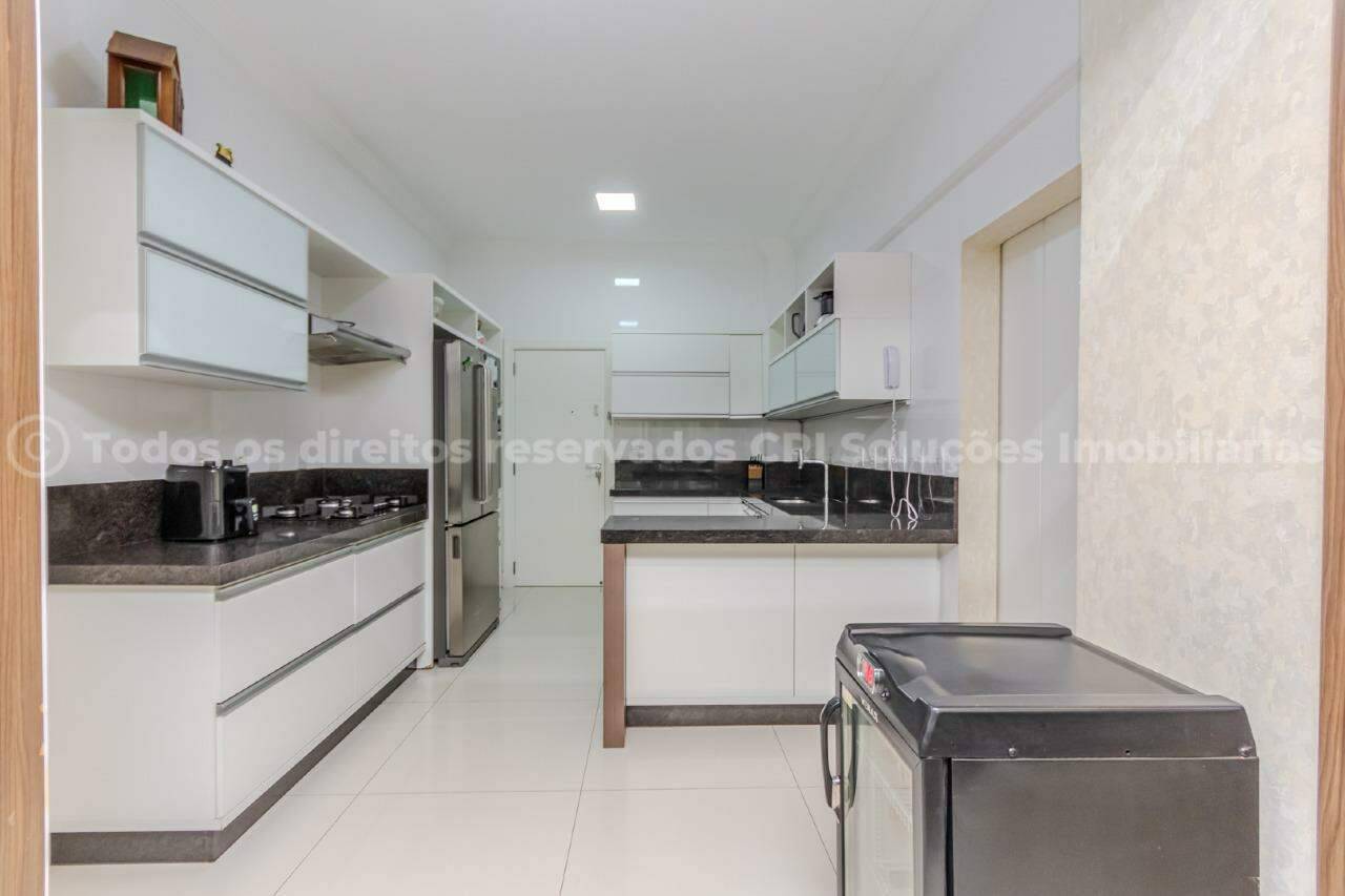 Foto do imóvel Apartamento 5 Suítes no Edifício Imperial Palace Meia Praia Itapema