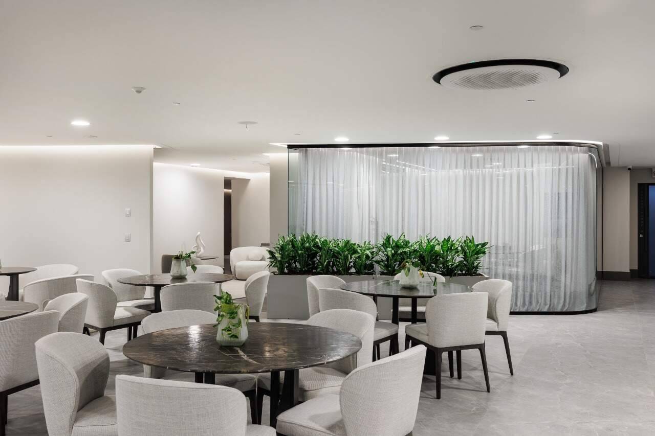Foto do imóvel Apartamento a venda com 04 Quartos no Yachthouse em Balneário Camboriú