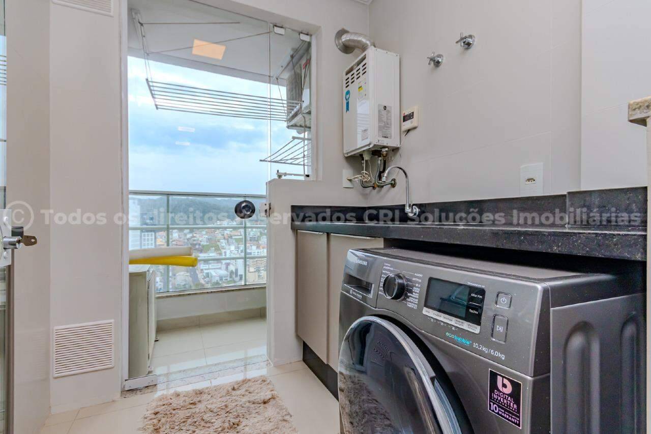 Foto do imóvel Apartamento Mobiliado á venda com 03 Suítes no Edifício Império das Ondas em Balneário Camboriú