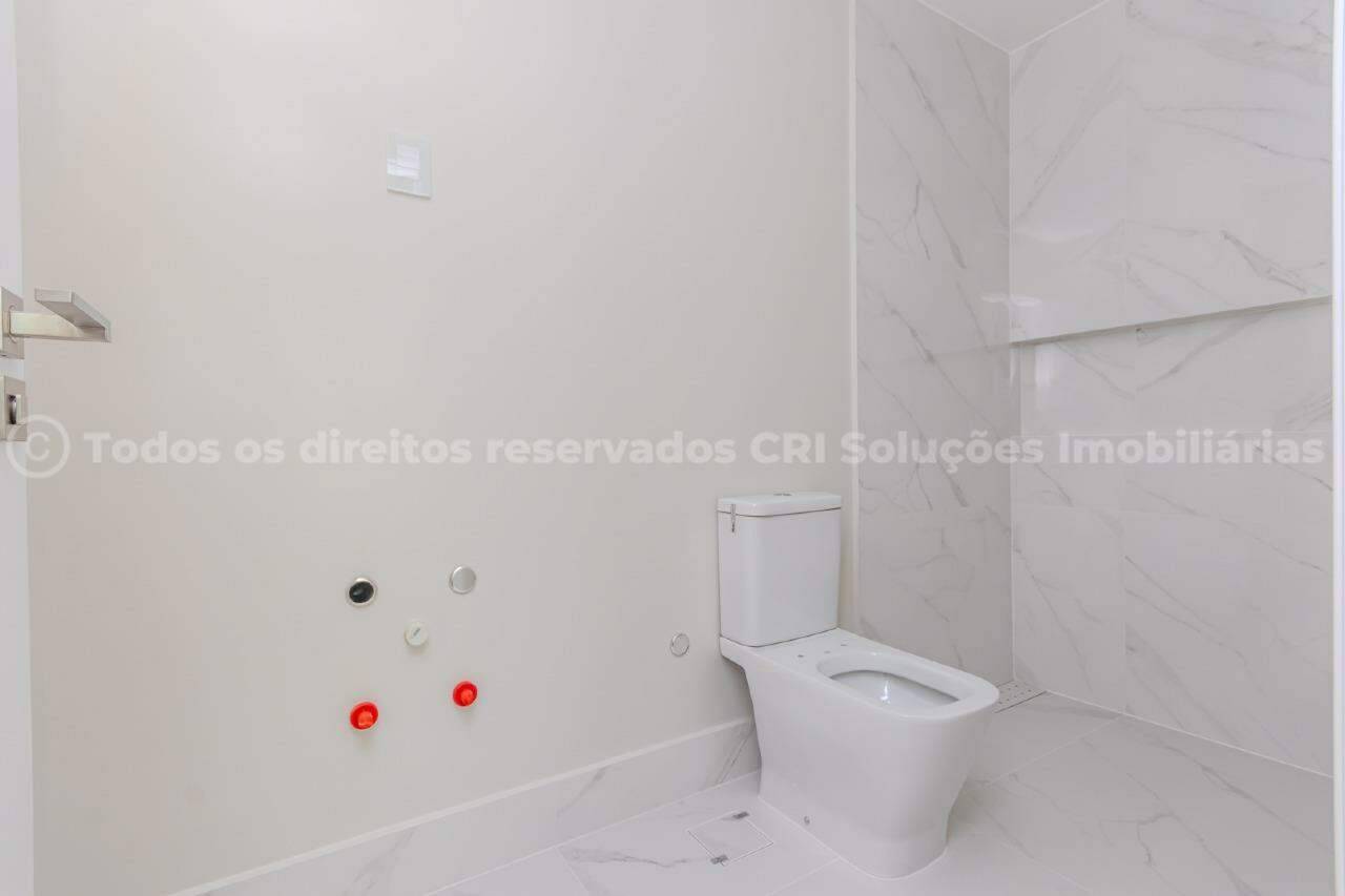 Foto do imóvel Apartamento frente-mar à venda com 4 suítes, 4 vagas de garagem e vista para a FG Big Wheel, no Boreal Tower, na Barra Norte de Balneário Camboriú