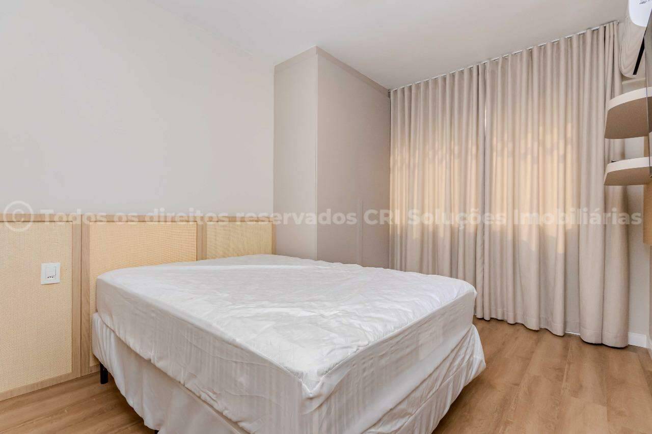 Foto do imóvel Apartamento com 3 dormitórios no Edifício Albany em Balneário Camboriú