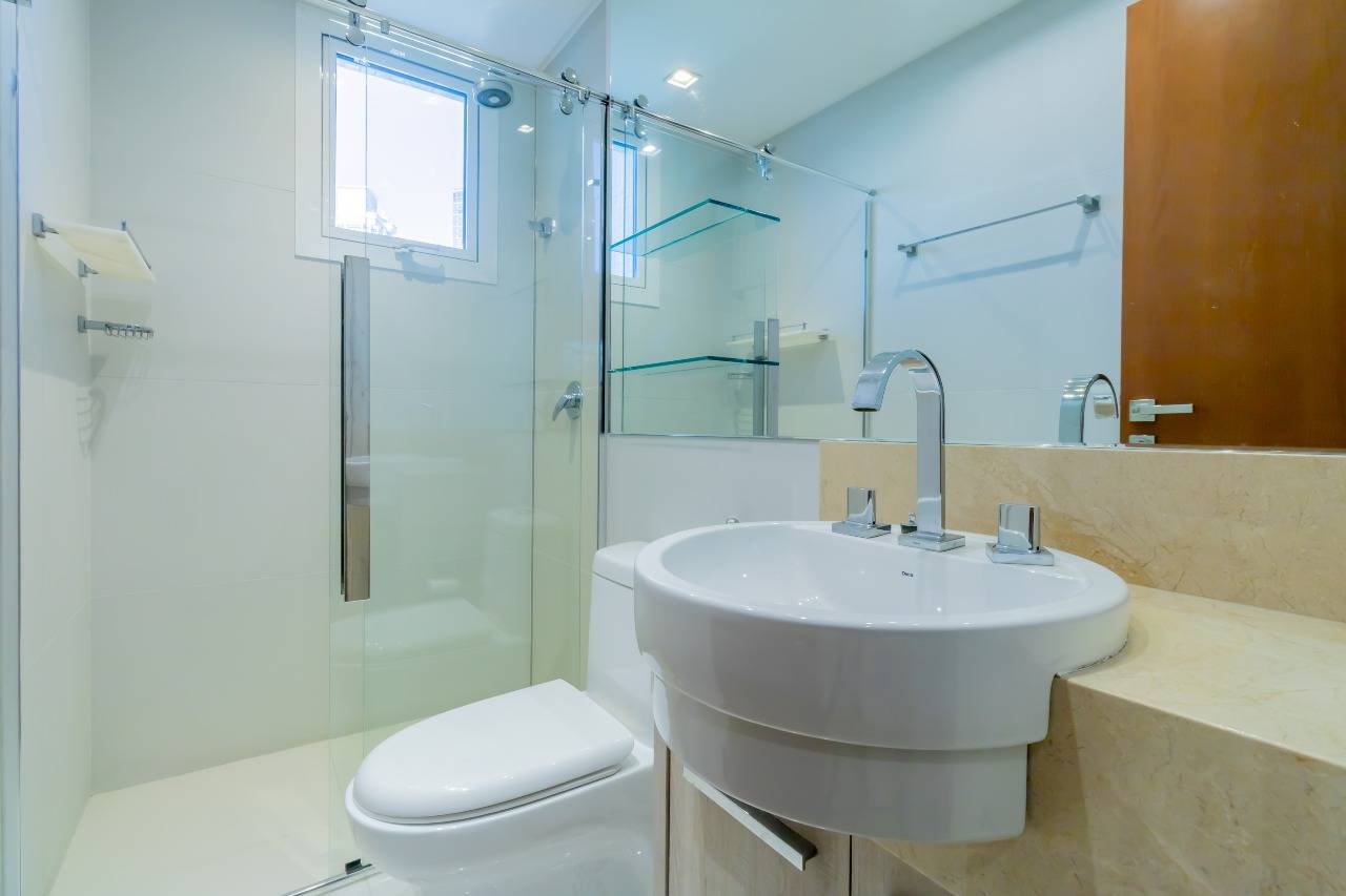 Foto do imóvel Apartamento mobiliado de 220m² no Marina Beach Tower com 4 suítes e marina exclusiva – Balneário Camboriú