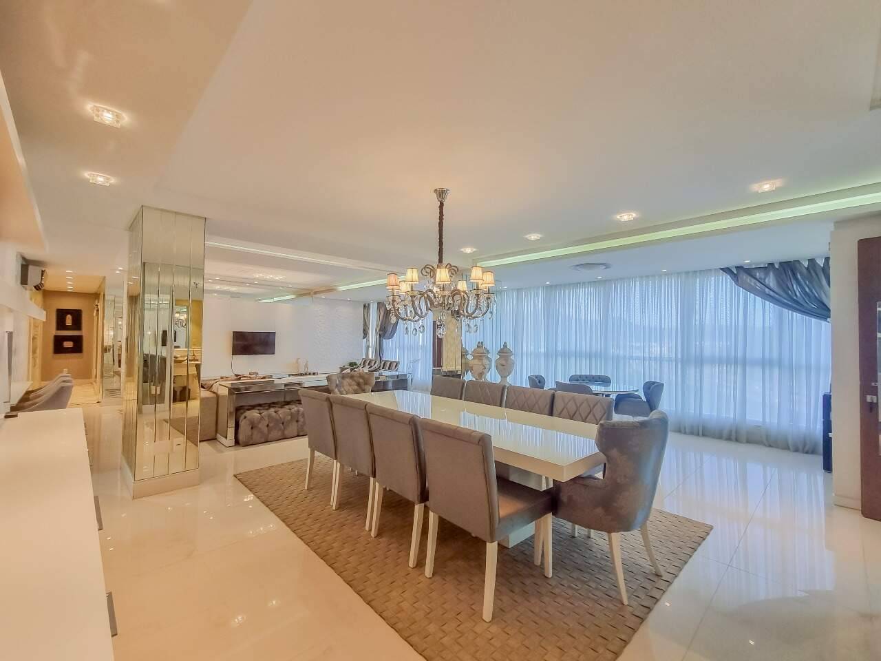 Foto do imóvel Apartamento mobiliado de 220m² no Marina Beach Tower com 4 suítes e marina exclusiva – Balneário Camboriú