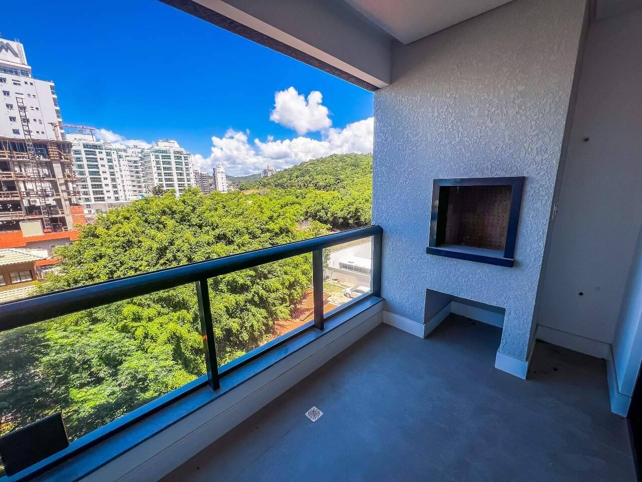 Foto do imóvel Apartamento 3 dormitórios no Residencial Ilha de Maui na Praia Brava Itajaí | Vida na praia