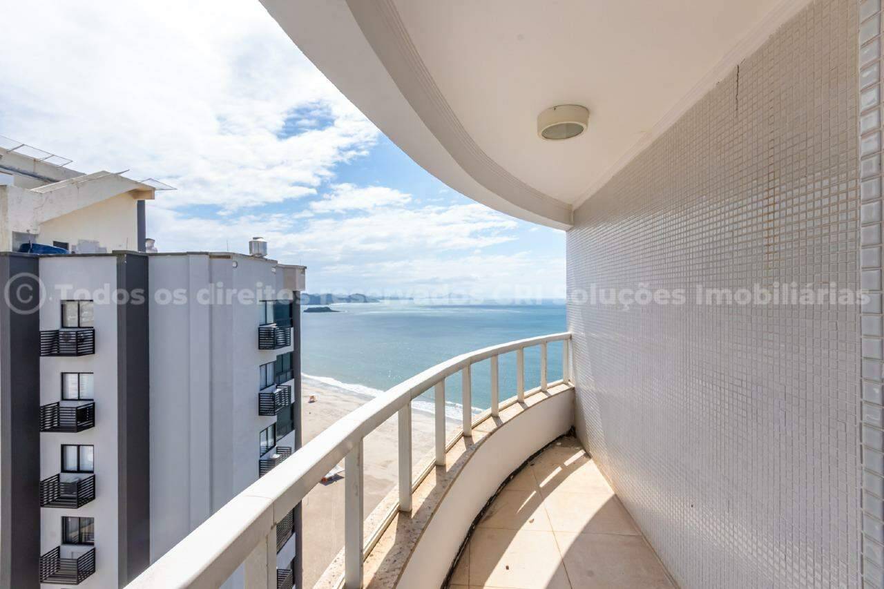 Foto do imóvel Apartamento Vista Mar com 04 Dormitórios á venda no Edifício Princess em Balneário Camboriú