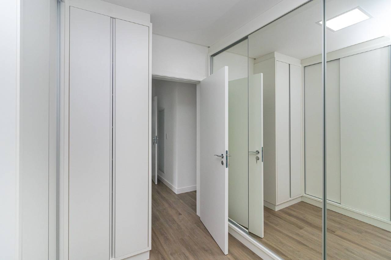 Foto do imóvel Apartamento Mobiliado com 04 suítes no Italian em Balneário Camboriú.